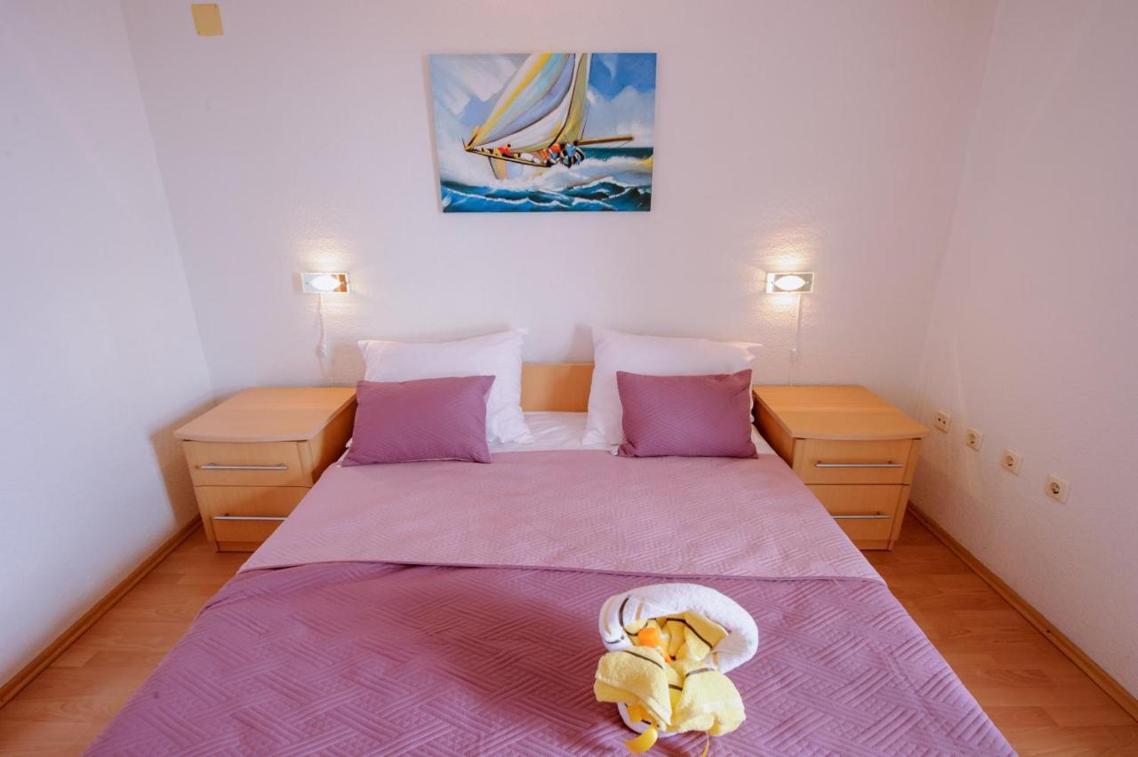 Pension Maric Rooms Брист Екстериор снимка